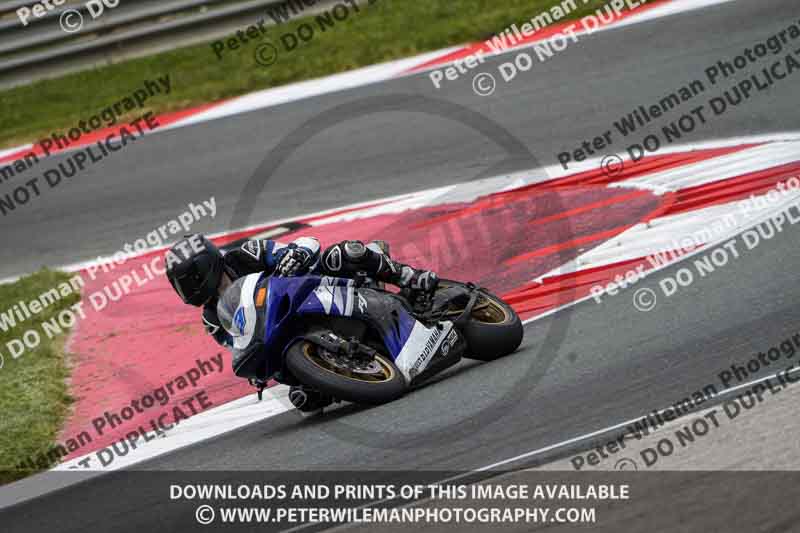 cadwell no limits trackday;cadwell park;cadwell park photographs;cadwell trackday photographs;enduro digital images;event digital images;eventdigitalimages;navarra;no limits trackdays;peter wileman photography;racing digital images;trackday digital images;trackday photos